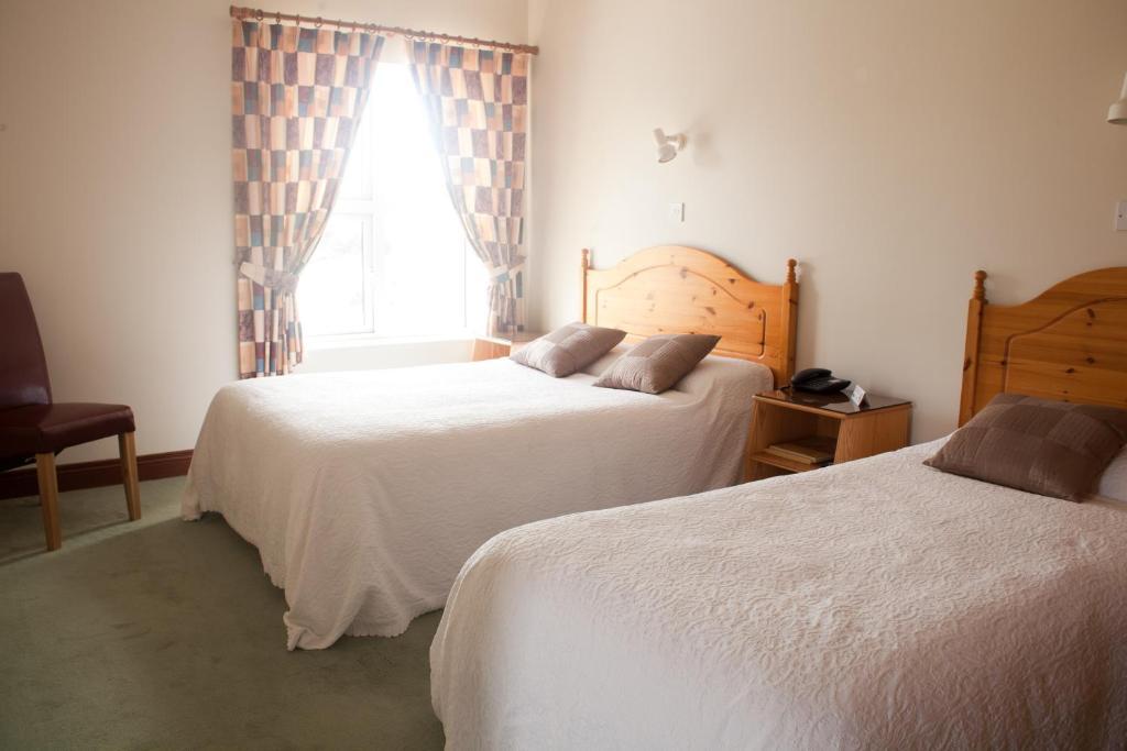 Отель Grovemount House Эннистимон Номер фото